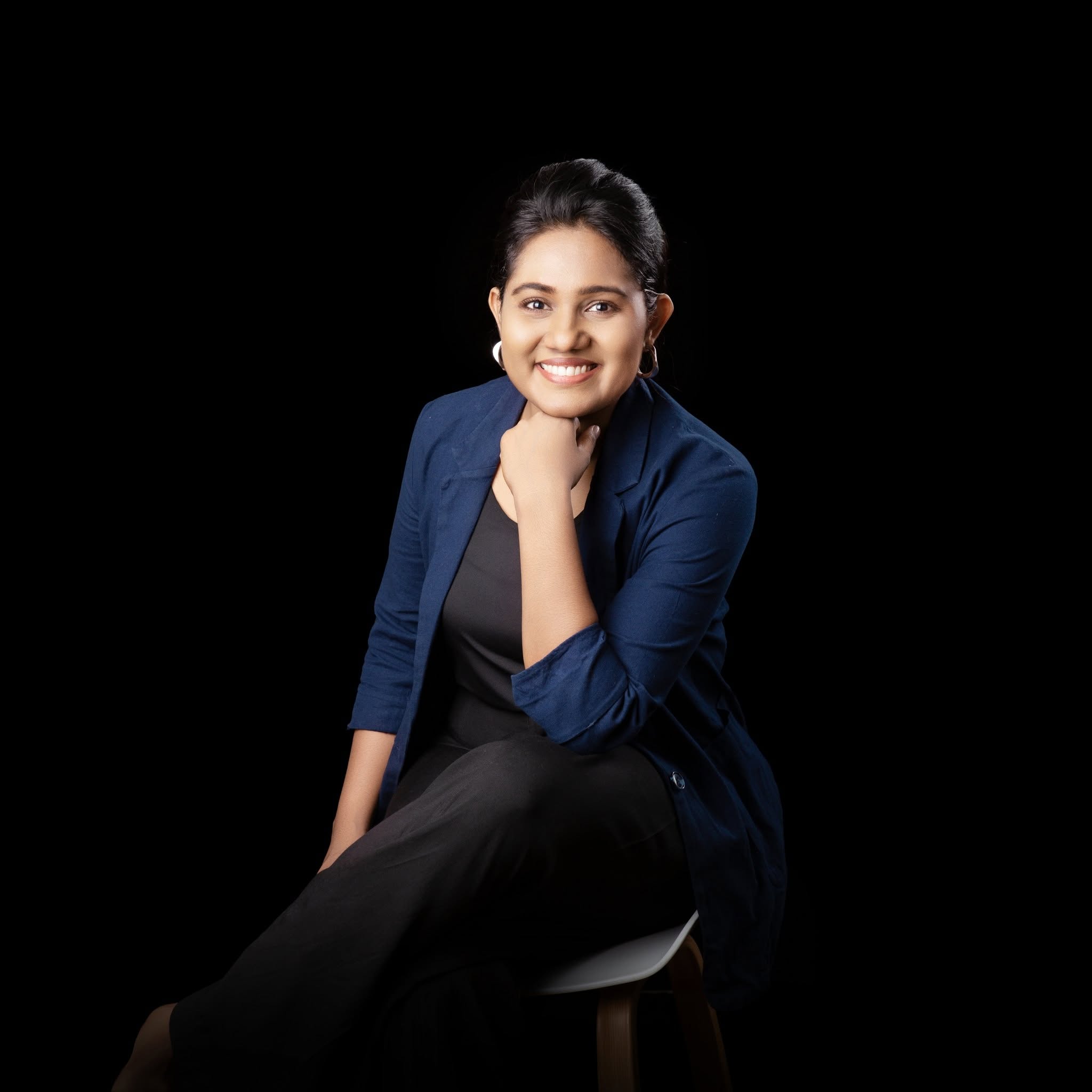 Lahiruka in a navy blazer